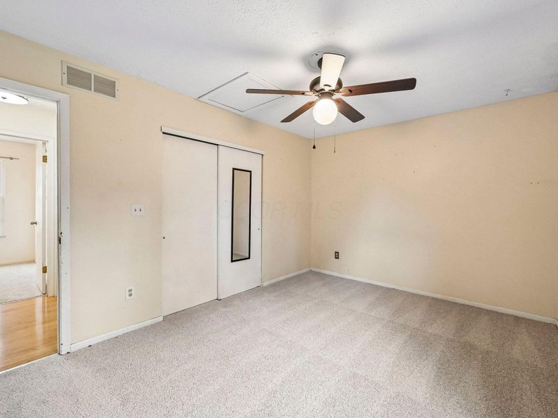 5383 Thornburg Court , Columbus, OH 43230 Photo 14