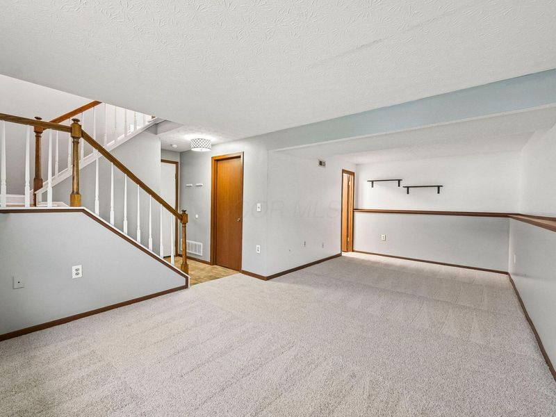 5383 Thornburg Court , Columbus, OH 43230 Photo 20