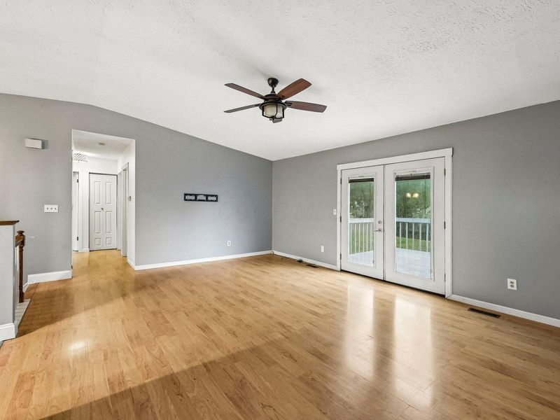 5383 Thornburg Court , Columbus, OH 43230 Photo 5