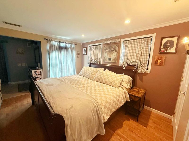 2542 Hoover Court , Grove City, OH 43123 Photo 9