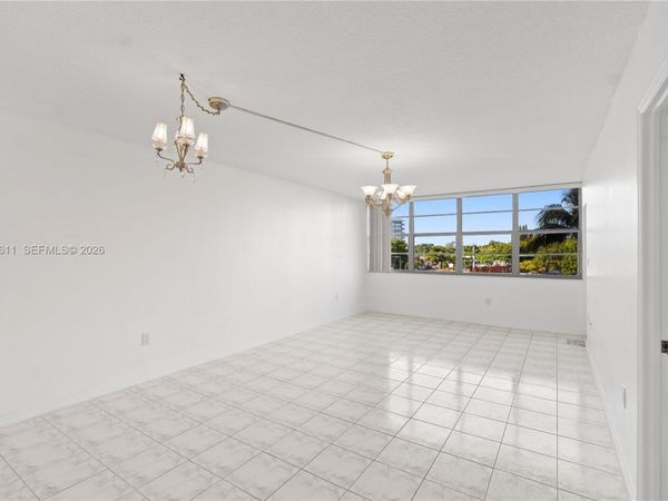 1351 NE Miami Gardens Dr , Unit 301E, Miami, FL 33179