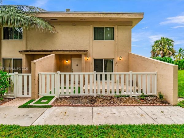 1455 NW 80th Ave , Unit J, Margate, FL 33063