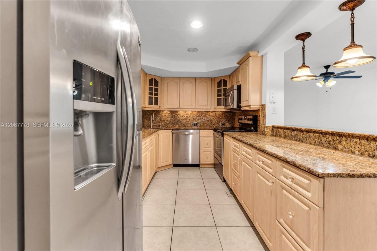 1455 NW 80th Ave, Unit J, Margate, FL 33063 Photo