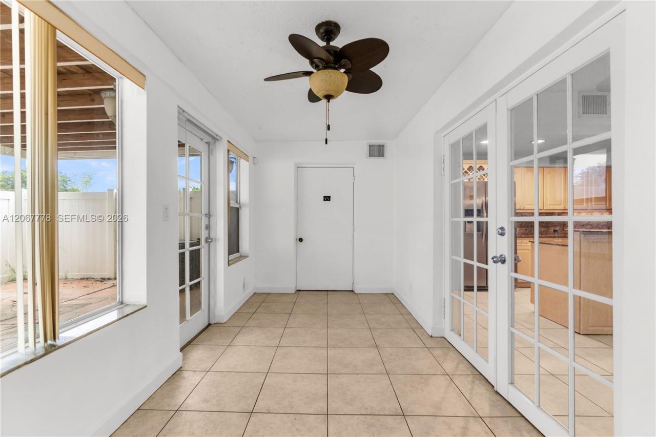 1455 NW 80th Ave, Unit J, Margate, FL 33063 Photo
