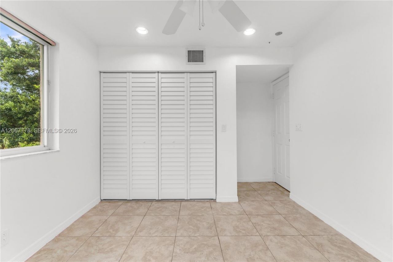 1455 NW 80th Ave, Unit J, Margate, FL 33063 Photo