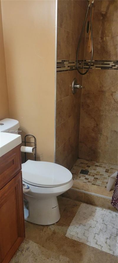 1743 NE 141st St, North Miami, FL 33181 Photo