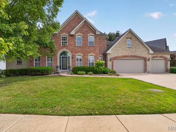 207 Irish Hound Drive , O'Fallon, MO 63368