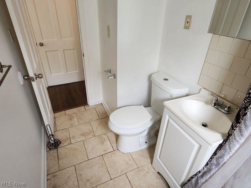 15712 Westview Avenue, Cleveland, OH 44128 Photo 10