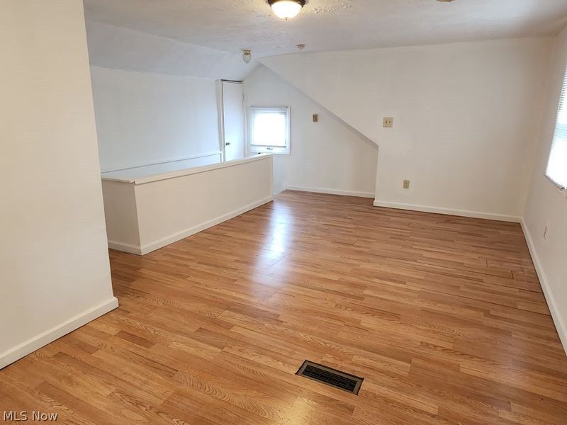 15712 Westview Avenue, Cleveland, OH 44128 Photo 16