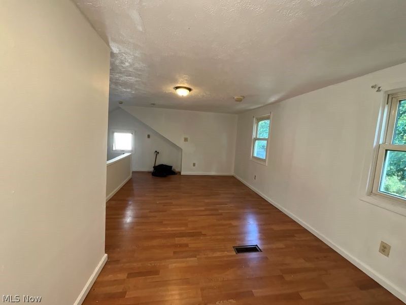 15712 Westview Avenue, Cleveland, OH 44128 Photo 18