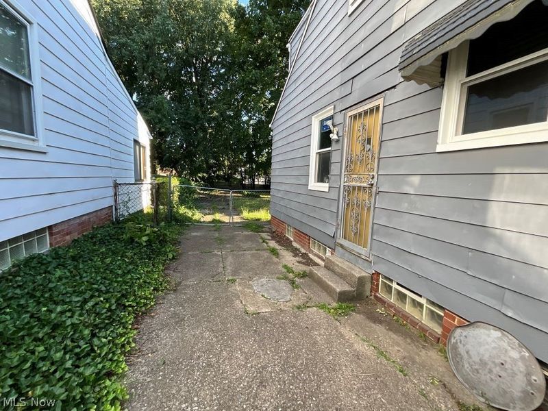 15712 Westview Avenue, Cleveland, OH 44128 Photo 4
