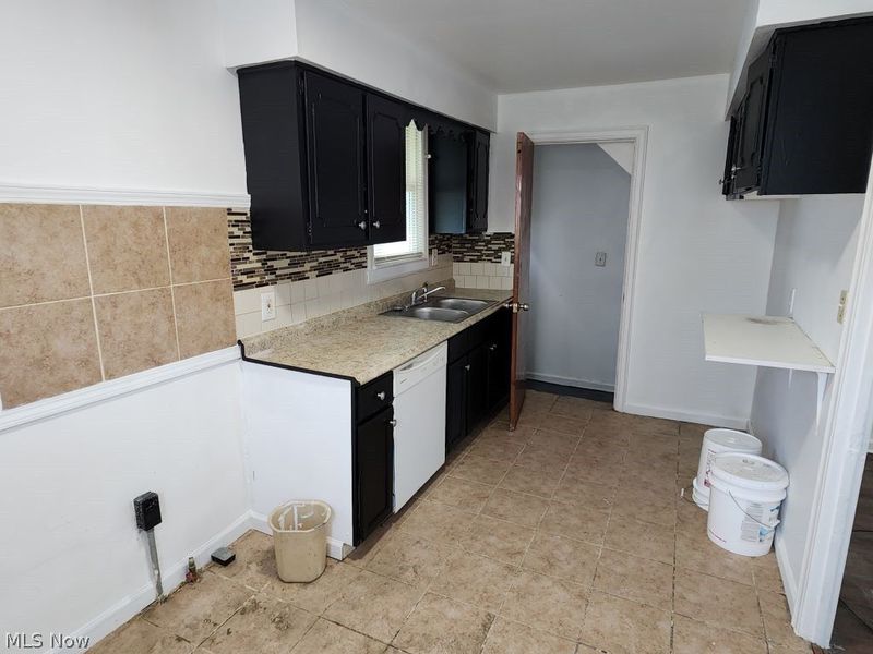 15712 Westview Avenue, Cleveland, OH 44128 Photo 6