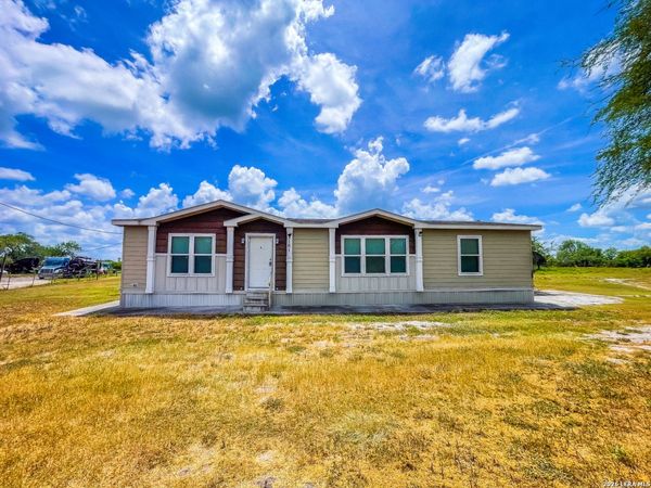 2161 Fm 888, Beeville, TX 78102