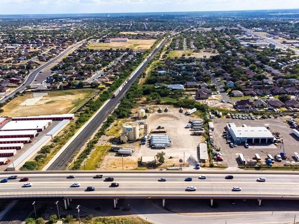2911 North Veterans Blvd, Eagle Pass, TX 78852