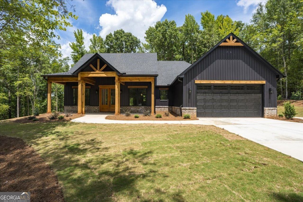 1273 English Road, Forsyth, GA 31029 Main Photo