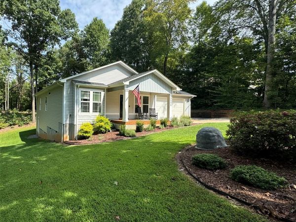 3595 Still Knoll Lane , Sherrills Ford, NC 28673
