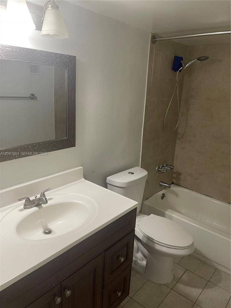 10000 NW 80th Ct , Unit 2337, Hialeah Gardens, FL 33016 Photo