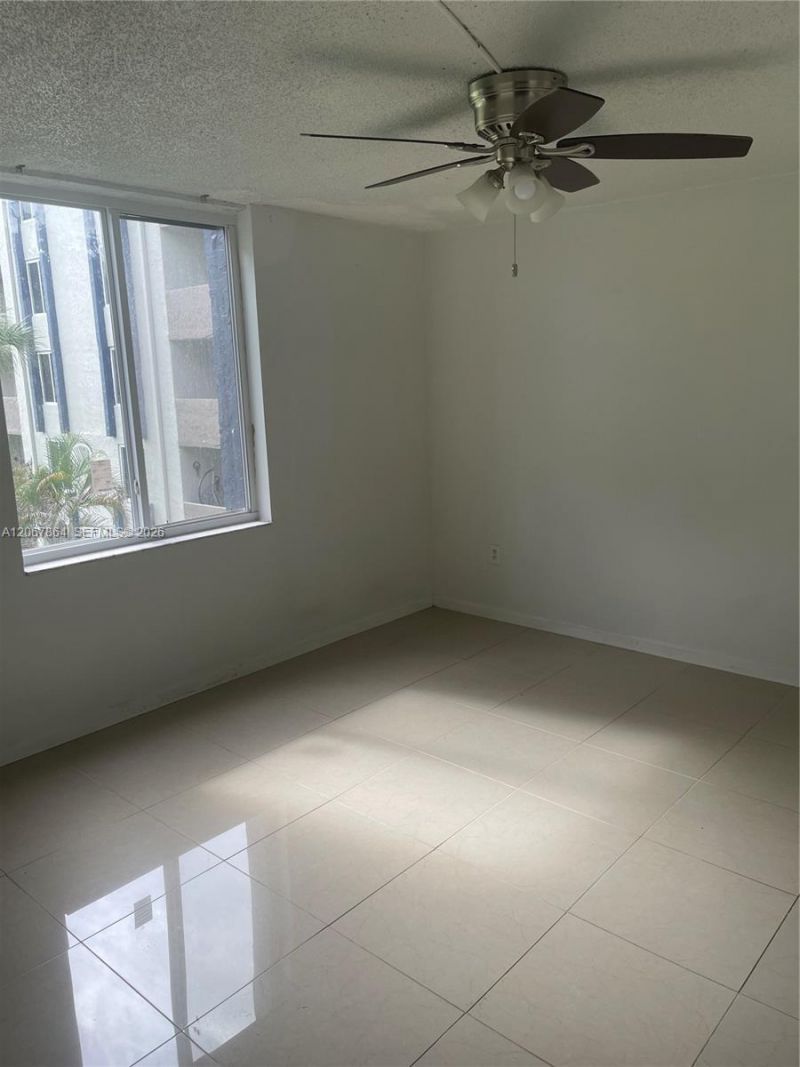 10000 NW 80th Ct , Unit 2337, Hialeah Gardens, FL 33016 Photo