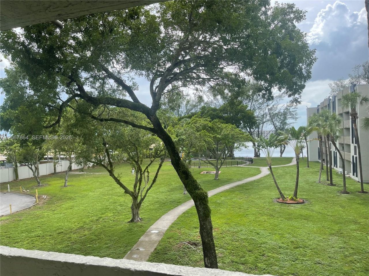10000 NW 80th Ct , Unit 2337, Hialeah Gardens, FL 33016 Photo