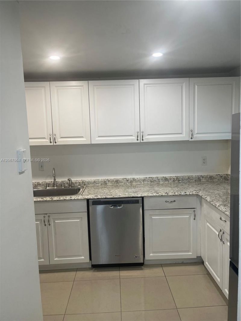 10000 NW 80th Ct , Unit 2337, Hialeah Gardens, FL 33016 Photo