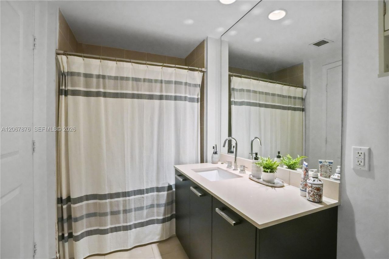 333 NE 24th St , Unit 1004, Miami, FL 33137 Photo