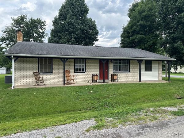 208 W Front Street, Campbell Hill, IL 62916