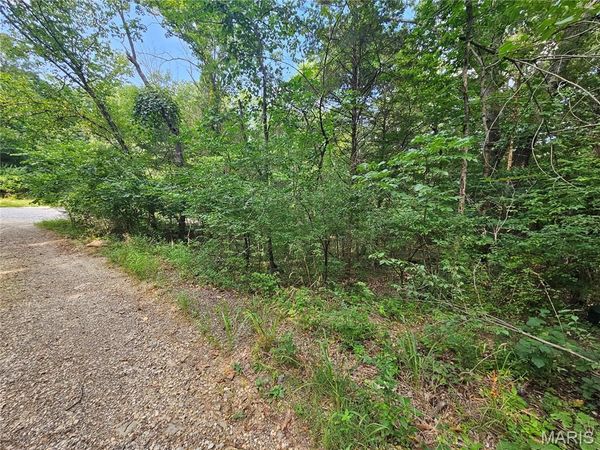 9468 Bent Tree Drive, Hillsboro, MO 63050