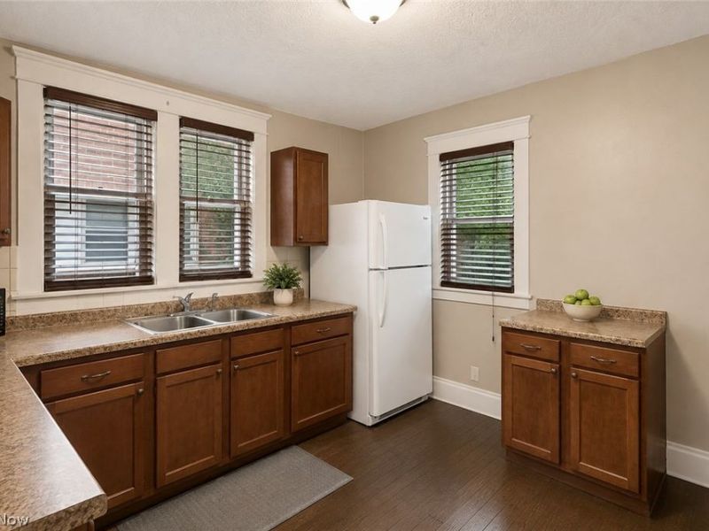 602 Blaine Avenue , Akron, OH 44310 Photo 10