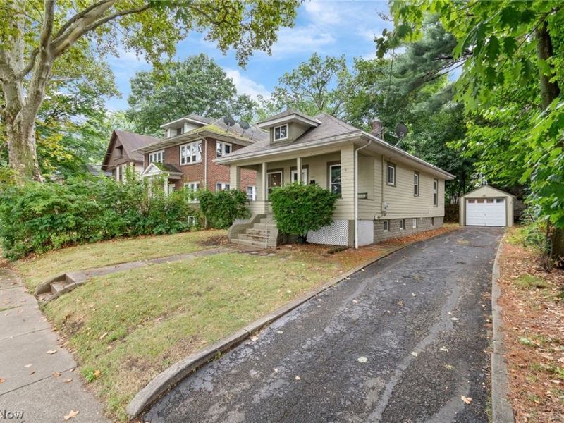 602 Blaine Avenue , Akron, OH 44310 Photo 2