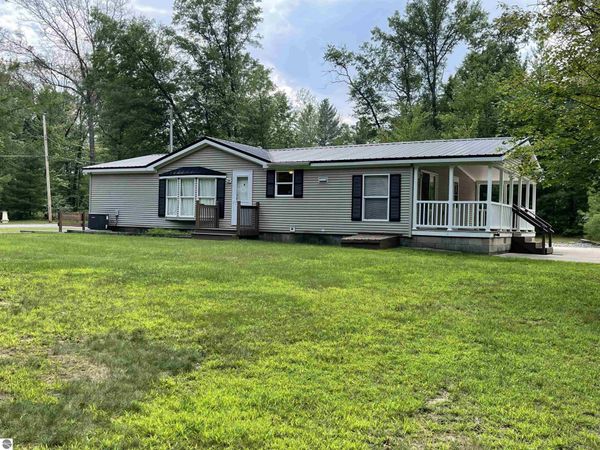 6256 Blackberry Drive, Alger, MI 48610
