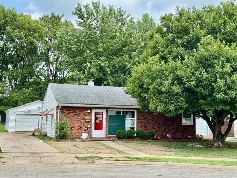 2040 N Hadley Road, Springfield, OH 45505 Photo 1