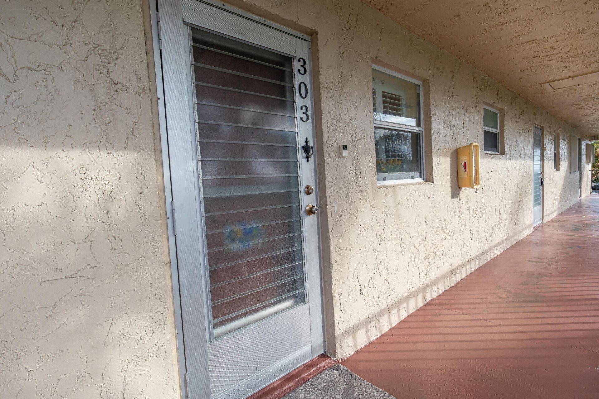 715 Lori Drive, Unit 303, Palm Springs, FL 33461 Photo