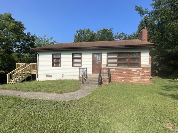 1236 Giant City Road , Carbondale, IL 62902