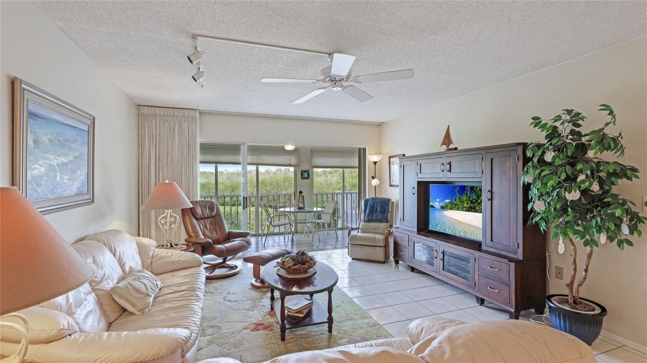 1109 Edgewater Circle, Unit 1109, Bradenton, FL 34209 Photo