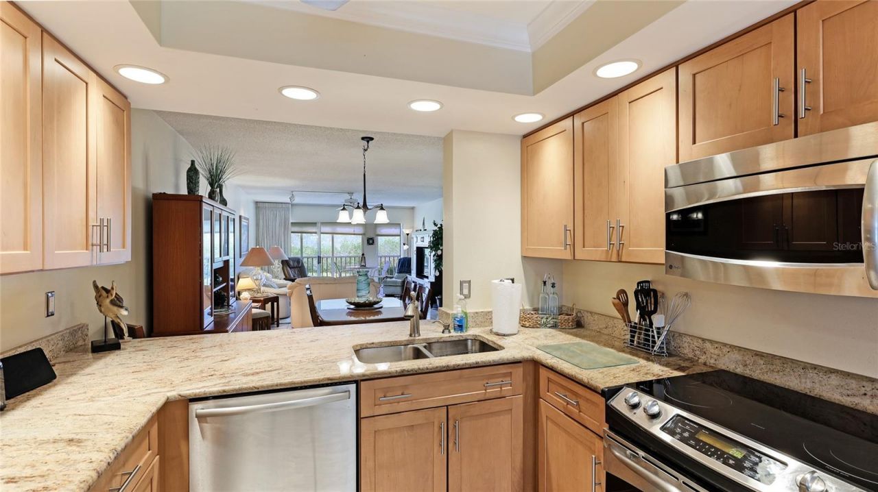 1109 Edgewater Circle, Unit 1109, Bradenton, FL 34209 Photo