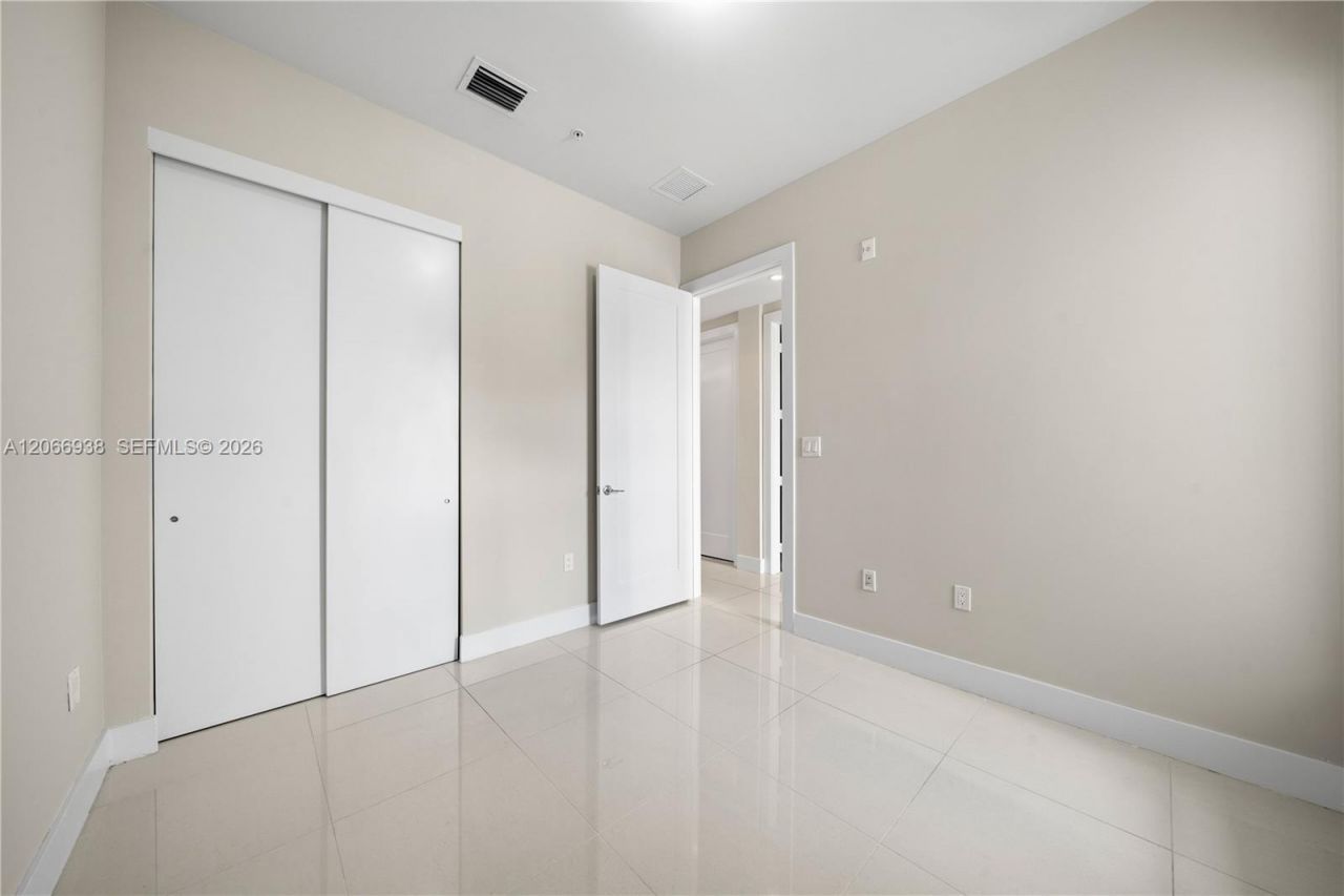 10280 NW 63rd Ter, Unit 104, Doral, FL 33178 Photo
