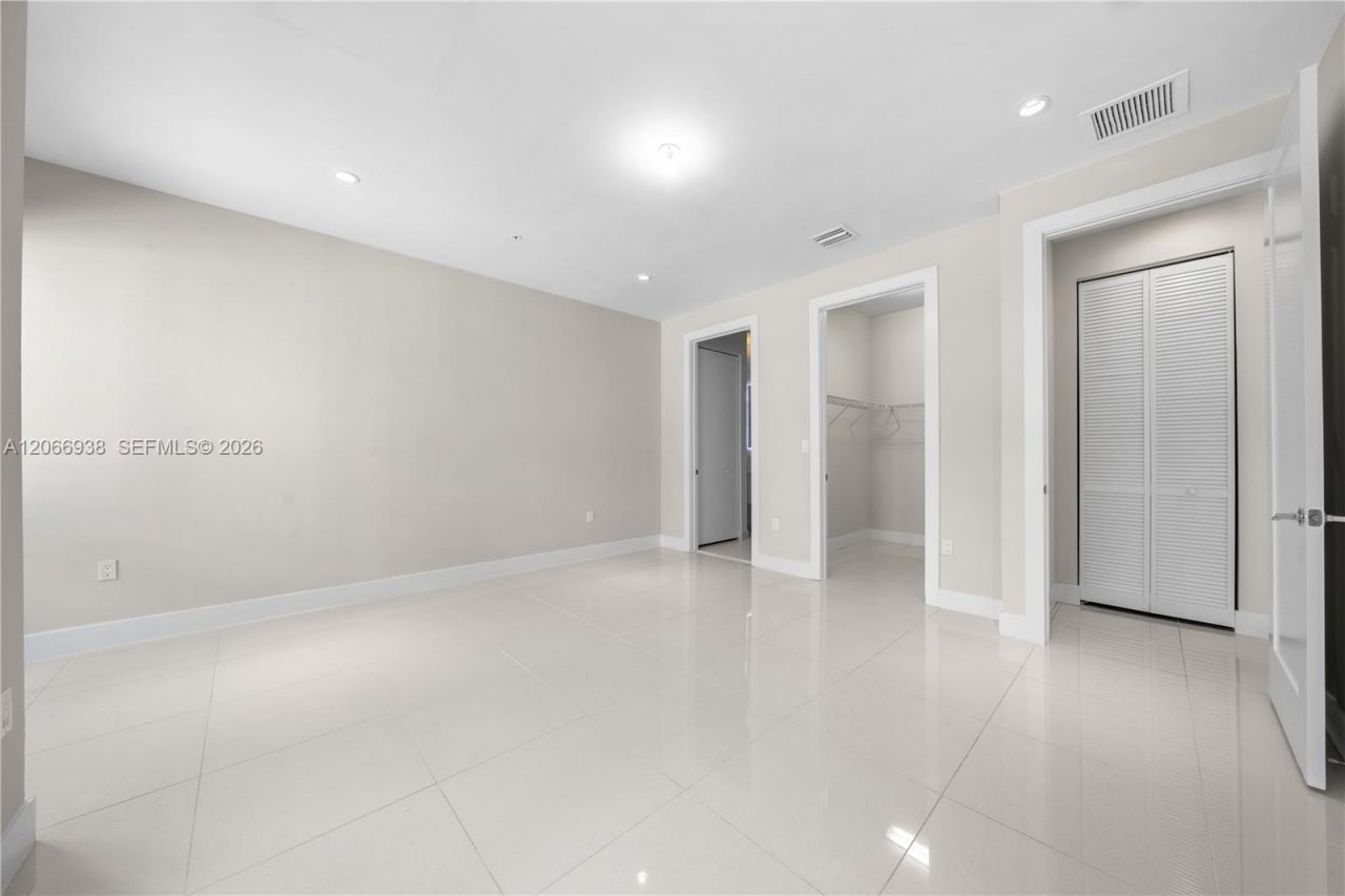 10280 NW 63rd Ter, Unit 104, Doral, FL 33178 Photo