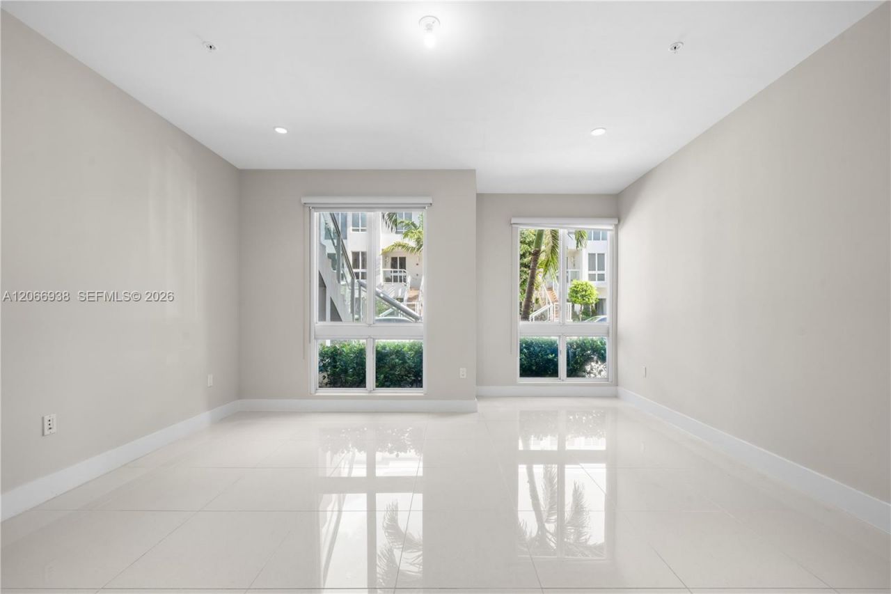 10280 NW 63rd Ter, Unit 104, Doral, FL 33178 Photo