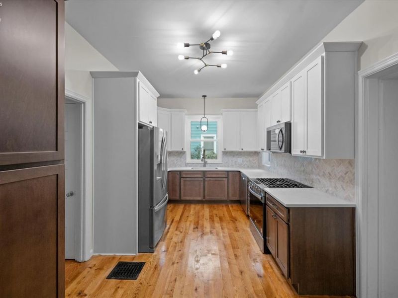 521 E 2nd Street, Port Clinton, OH 43452 Photo 7
