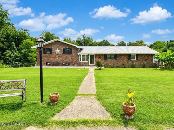 212 Blackley Street , Hornbeak, TN 38232