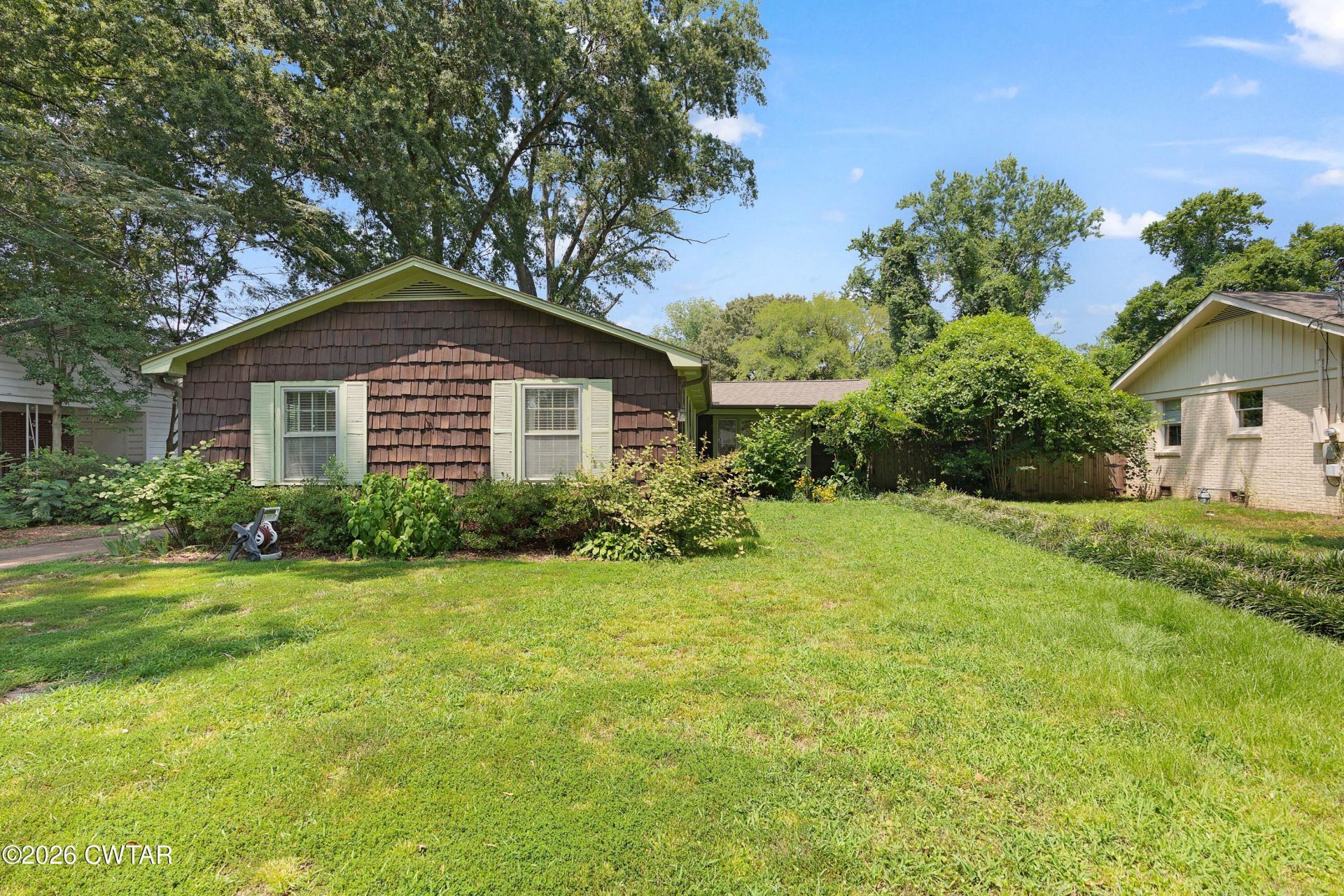 575 Westmoreland Place, Jackson, TN 38301 Main Photo