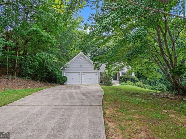 245 London Lane, Hiram, GA 30141
