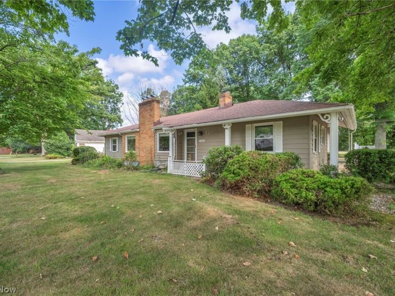 2145 Miami Road, Euclid, OH 44117 Photo 3