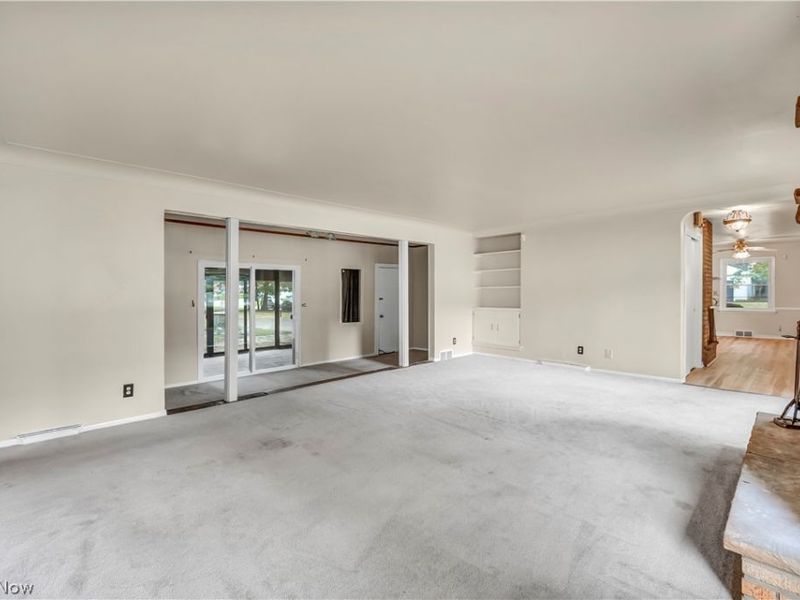 2145 Miami Road, Euclid, OH 44117 Photo 8