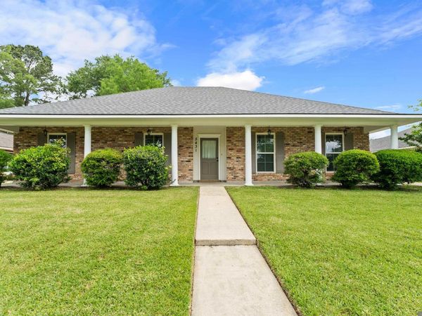 5431 Charing Way Ave, Baton Rouge, LA 70817