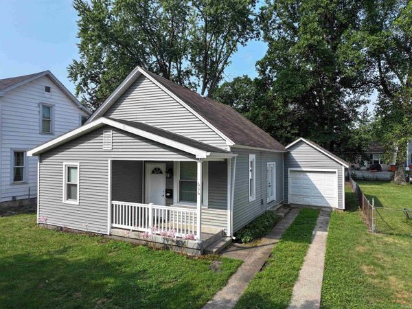 606 S Market Street, Winamac, IN 46996