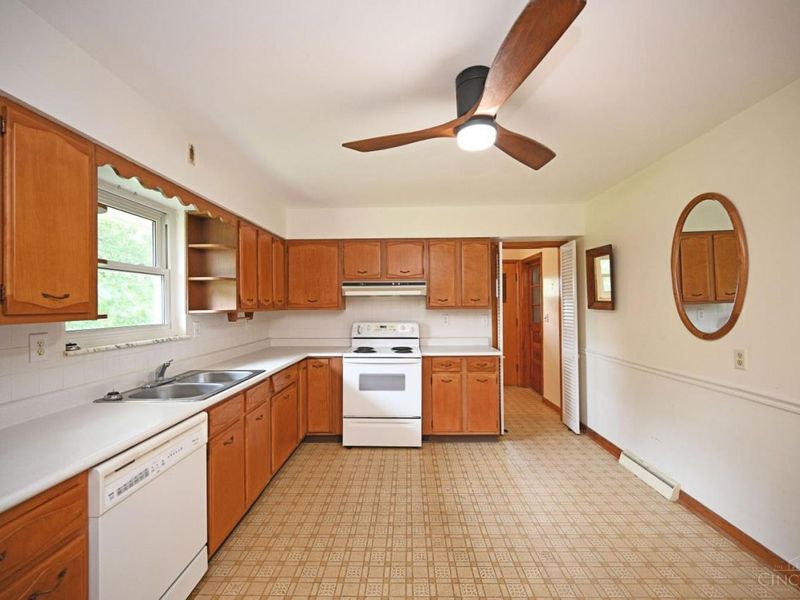 411 Pamela Drive, Oxford, OH 45056 Photo 9