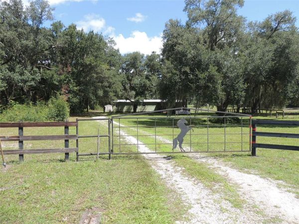 7090 SE 181ST COURT , MORRISTON, FL 32668
