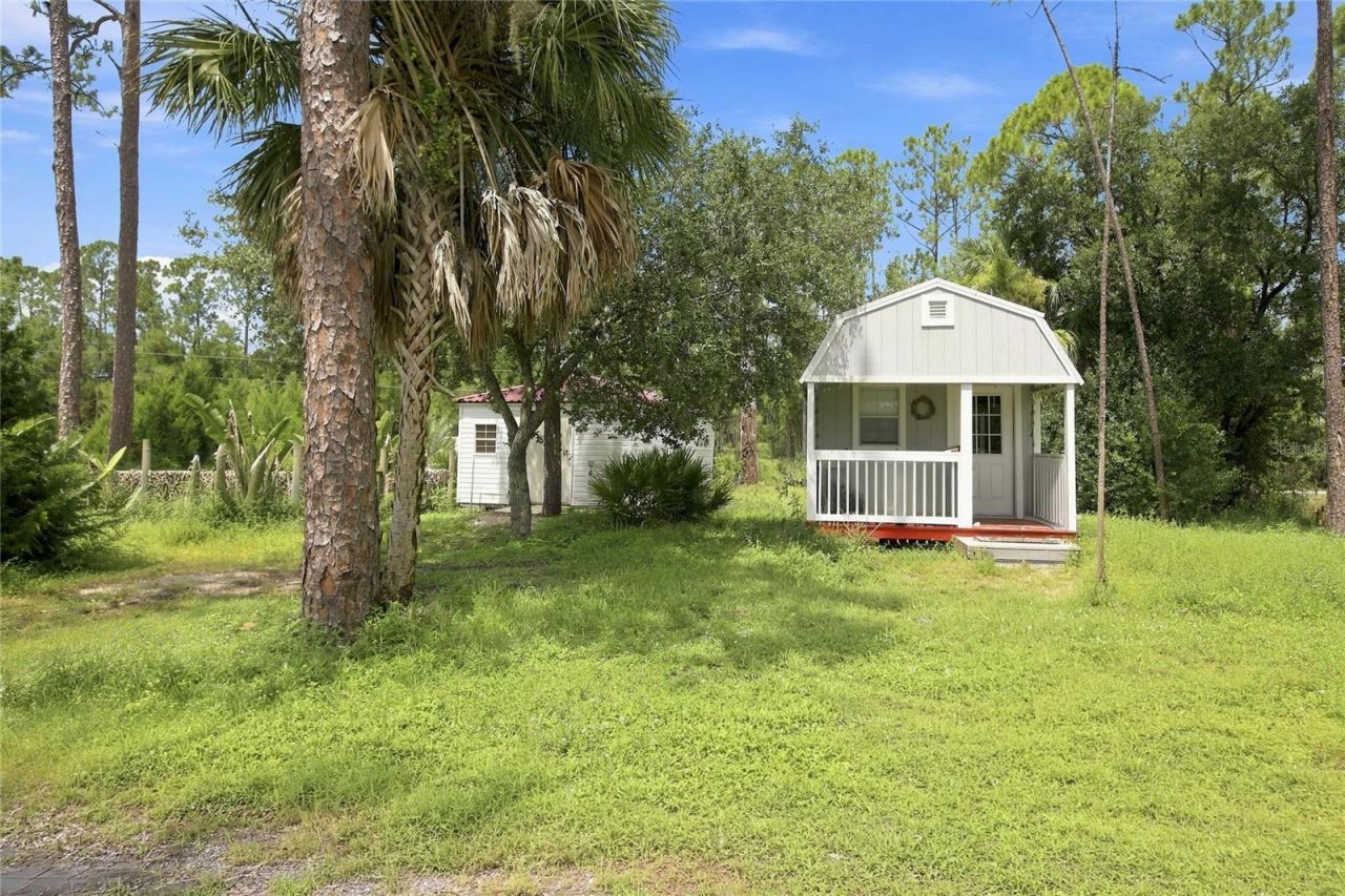 8146 Tropicaire Boulevard, North Port, FL 34291 Photo