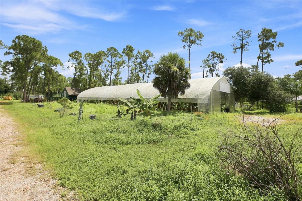 8146 Tropicaire Boulevard, North Port, FL 34291 Photo